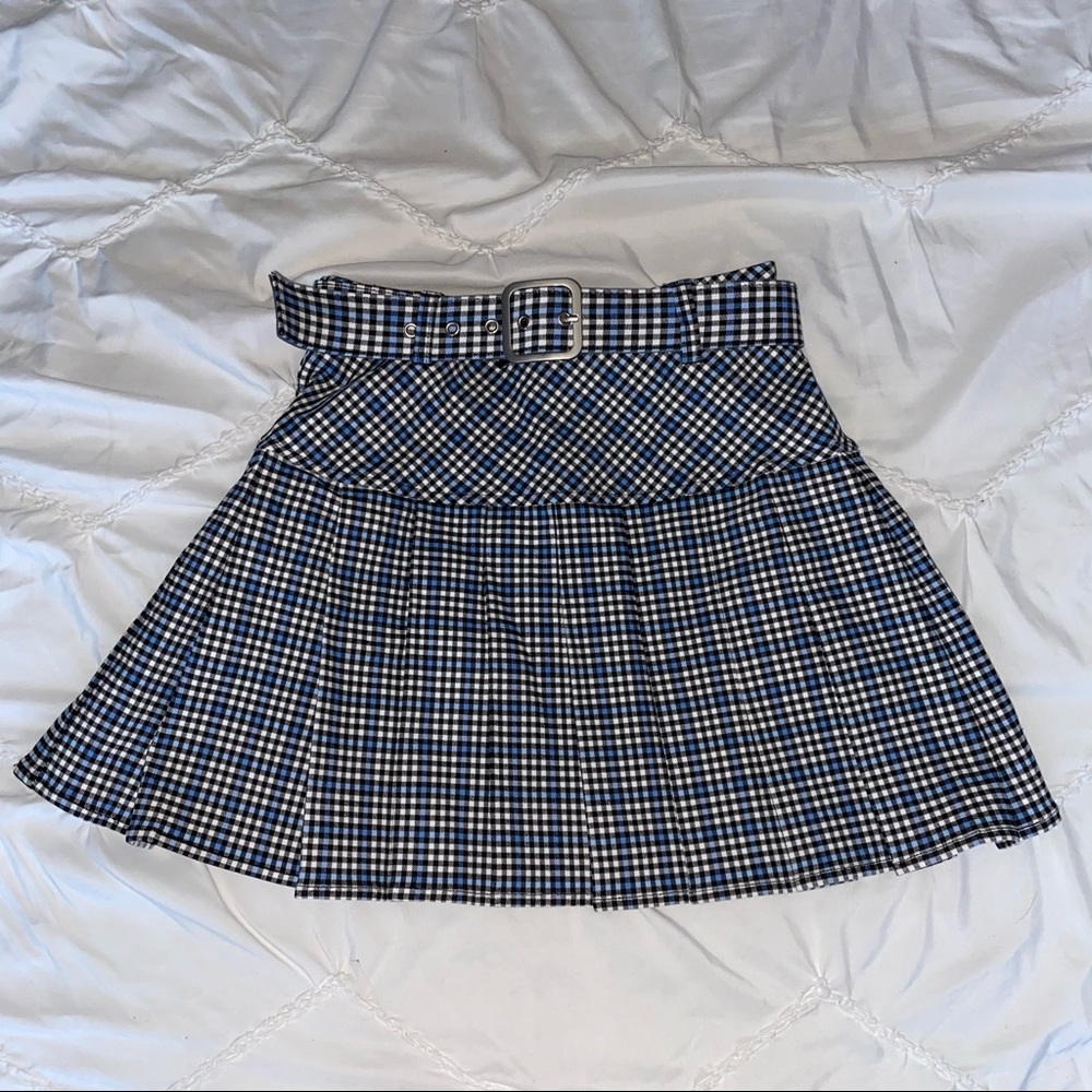 Pleated skirt